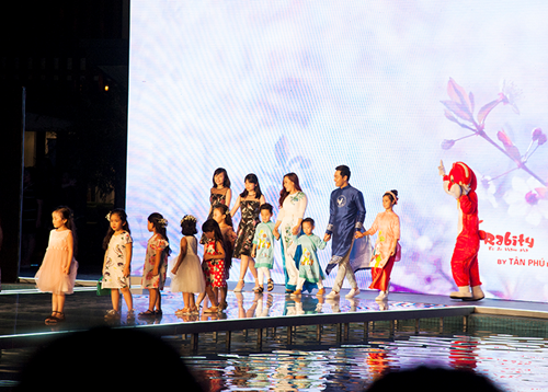 Biểu diễn thời trang Tân Phú Rabity tại Gamuda 18/6/2017